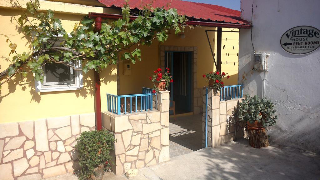 Vintage House-Vori-Rent Rooms Exterior photo